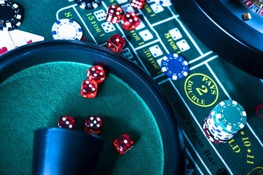 Macau Pools live-draw interface on seventy-four showing draw timer and result display